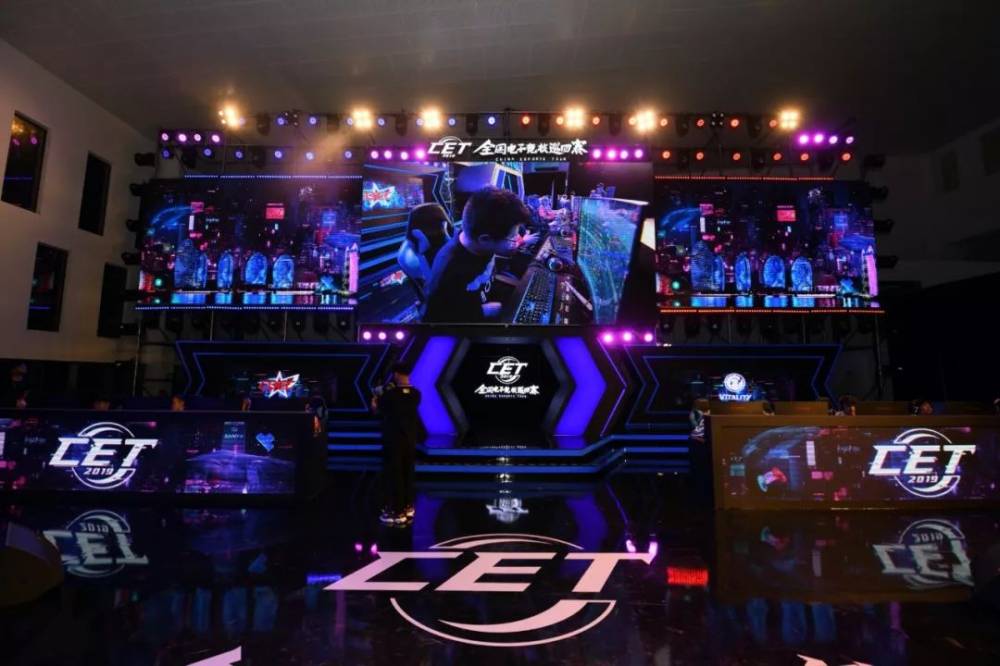 但球队与教 但球队与教