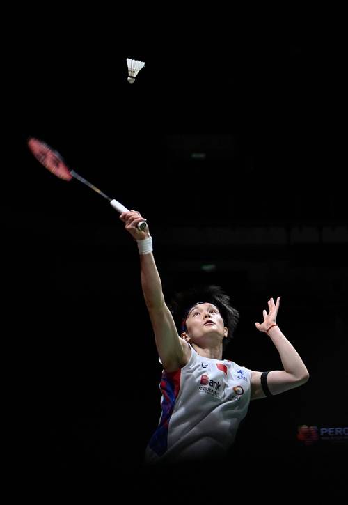 弗里克赛后：满意球队表现 防守稳固更衣室氛围非凡