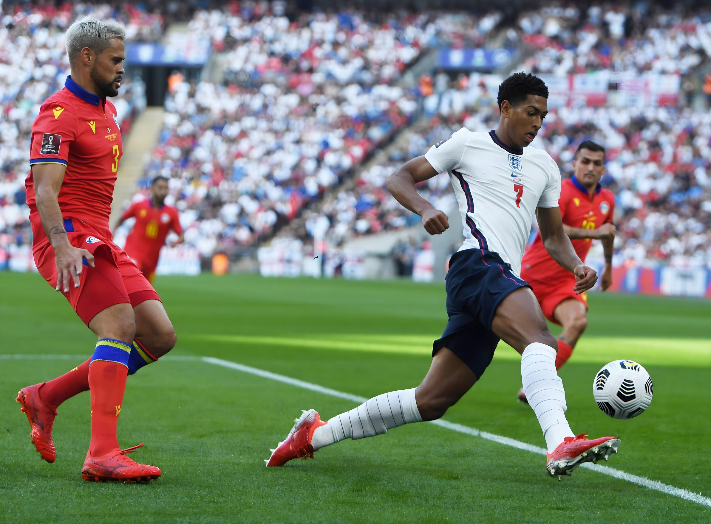 他擅长通过 他擅长通过