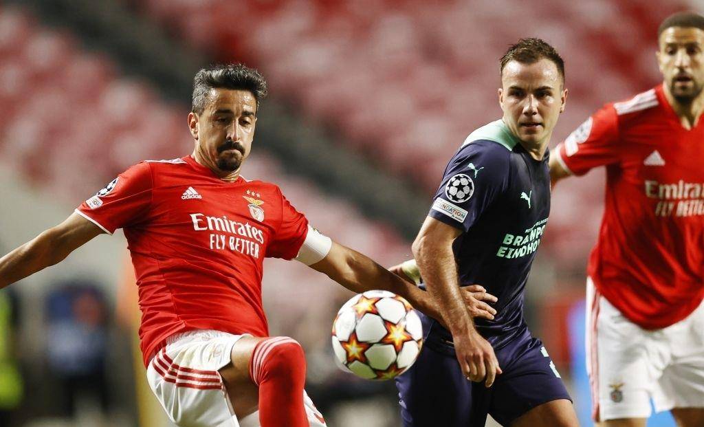 球掩护与高 球掩护与高